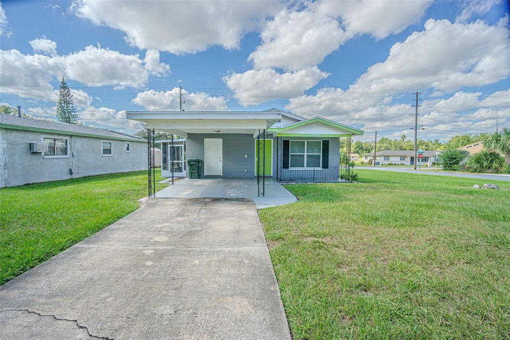 Photo of 2020 Bassedena Circle W, Lakeland, FL 33805 (MLS # TB8441235)