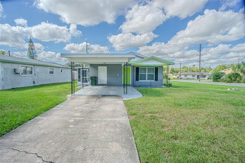 Photo of 2020 Bassedena Circle W, Lakeland, FL 33805 (MLS # TB8441235)