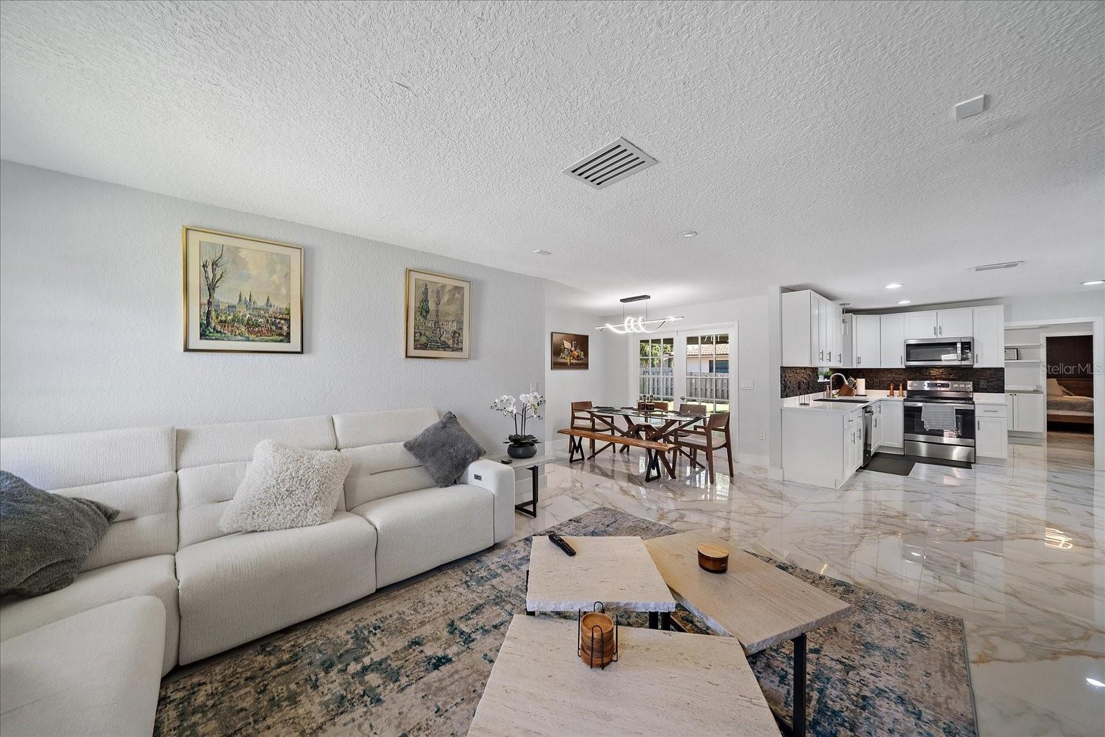 GULF GATE WOODS - Residential