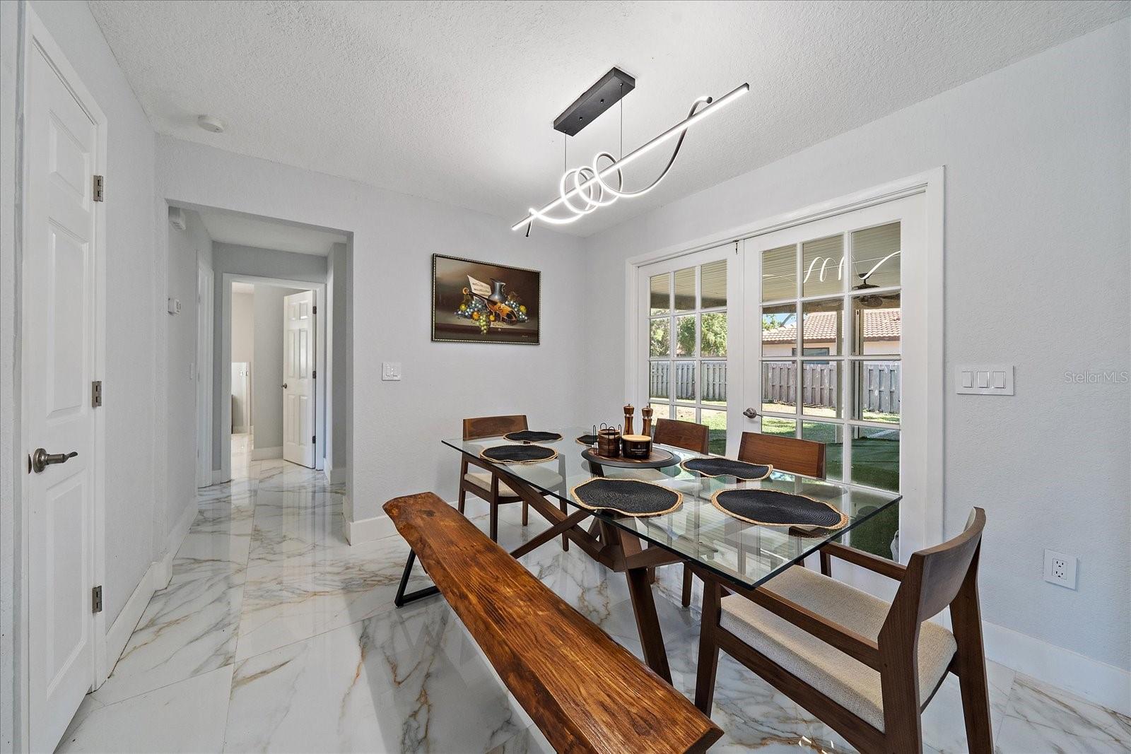 GULF GATE WOODS - Residential