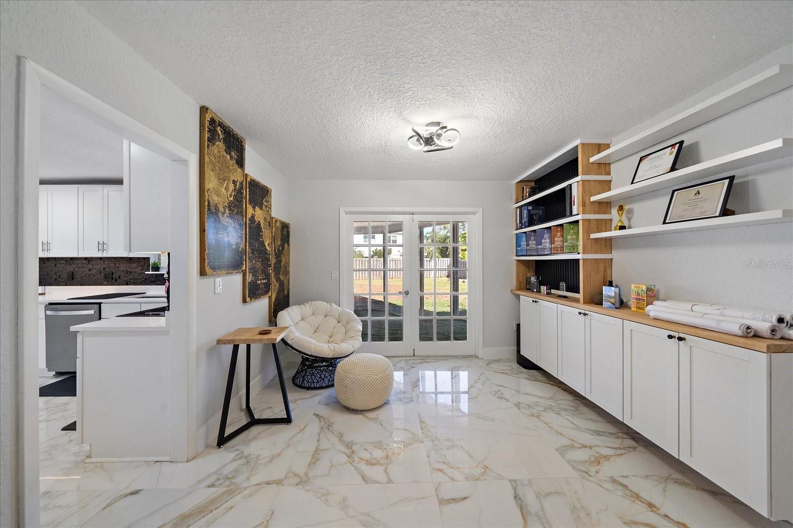 GULF GATE WOODS - Residential