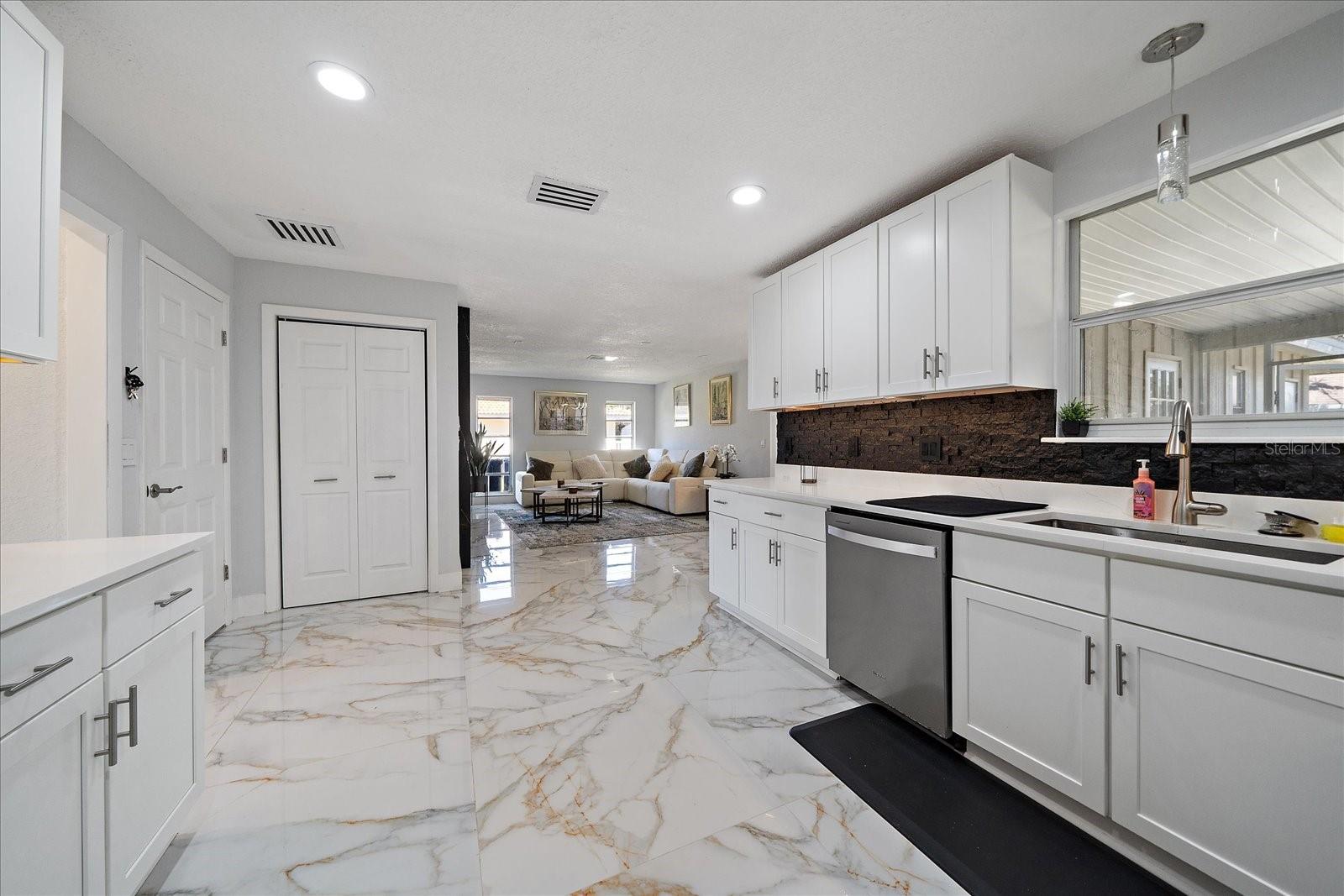 GULF GATE WOODS - Residential