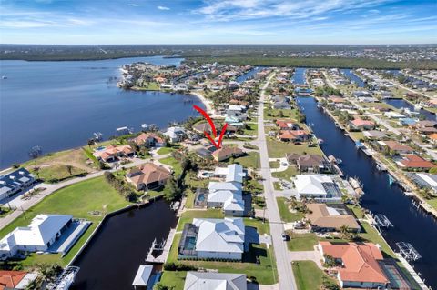 A home in PORT CHARLOTTE