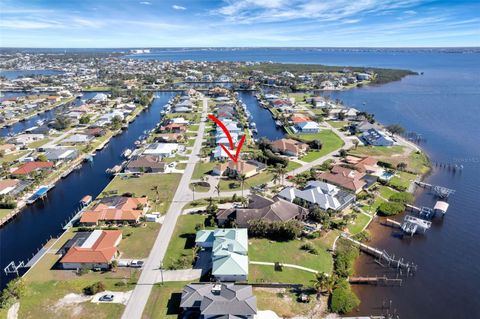 A home in PORT CHARLOTTE