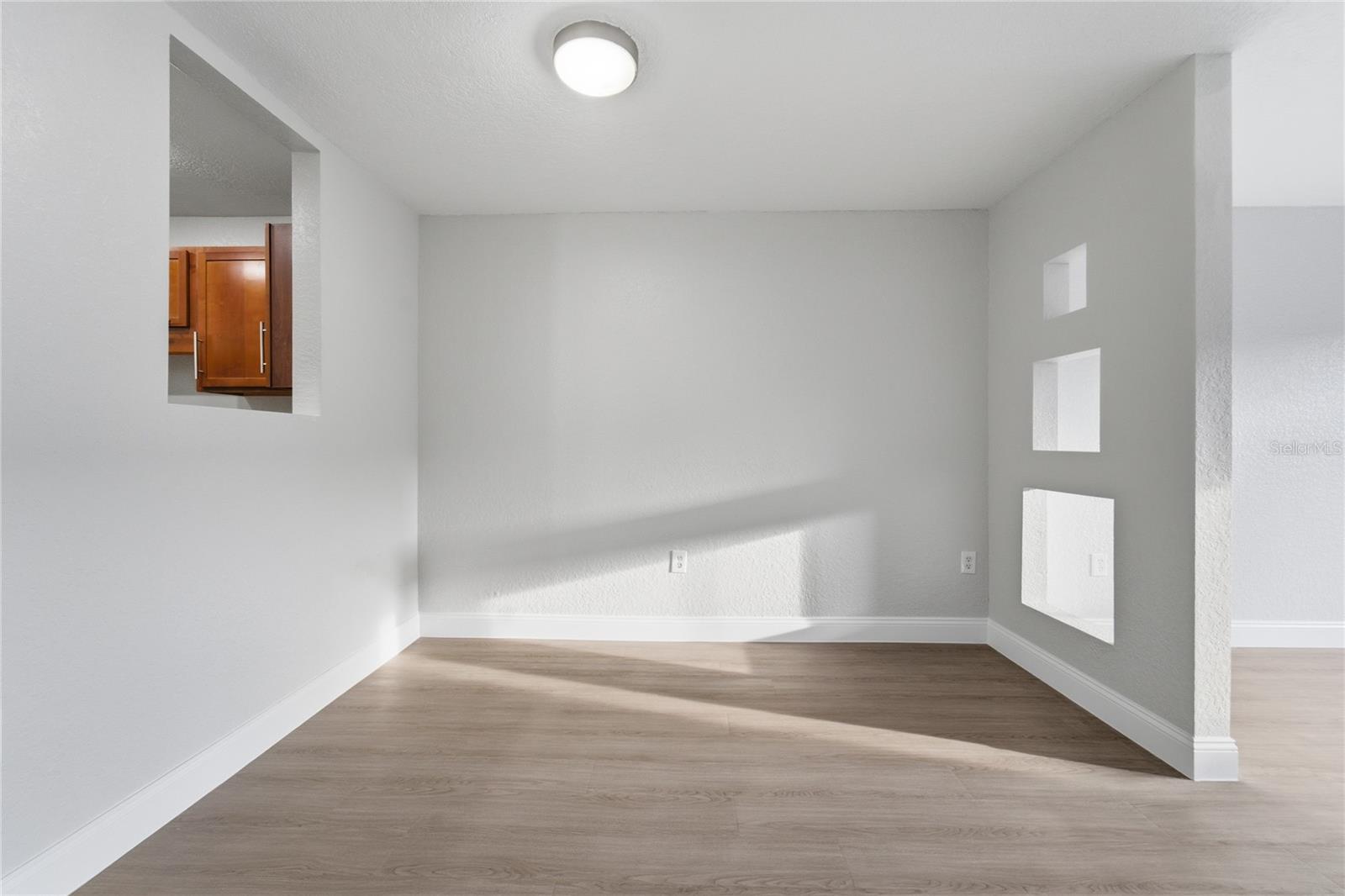METRO/MICHIGAN PARK CONDO - Residential