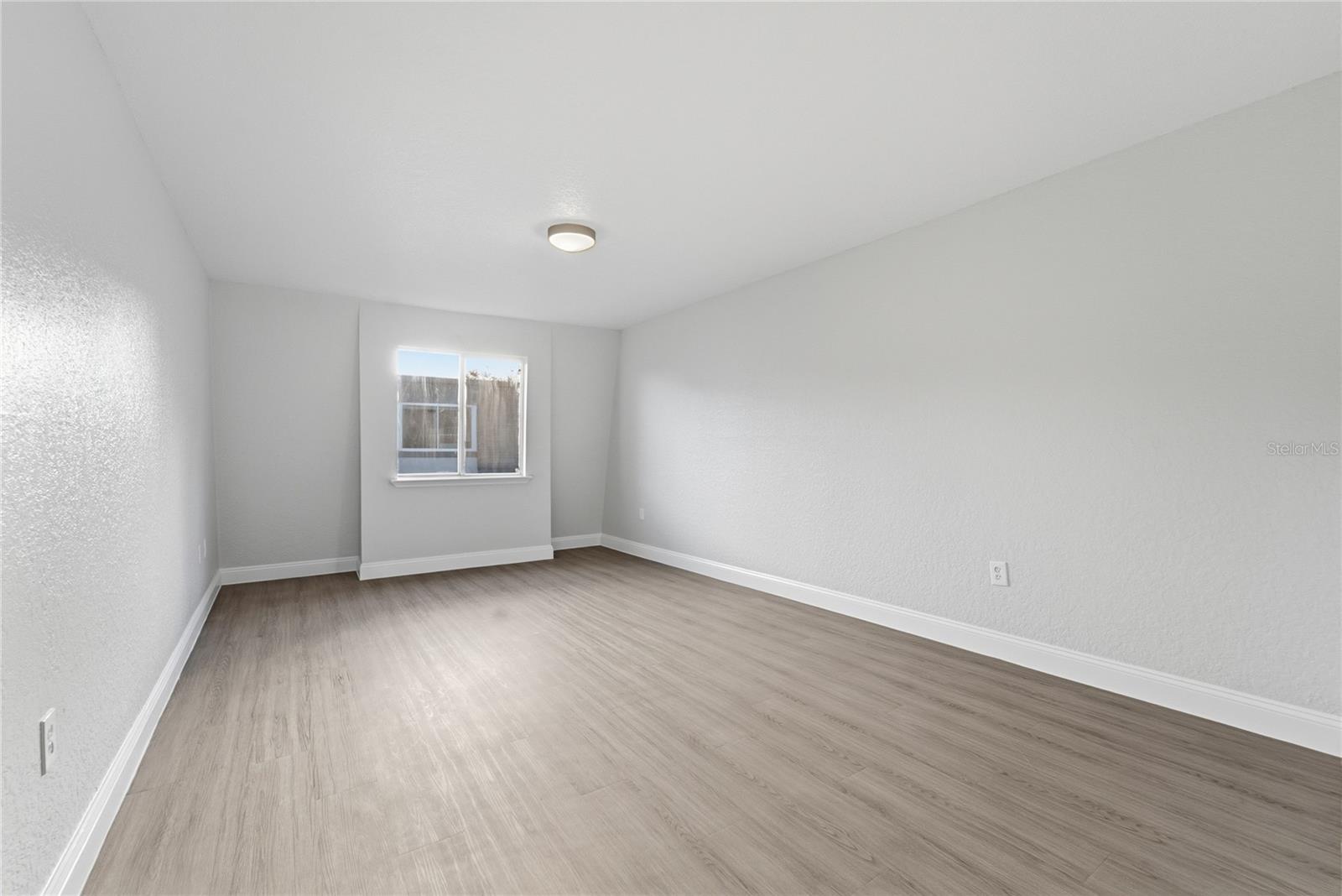 METRO/MICHIGAN PARK CONDO - Residential