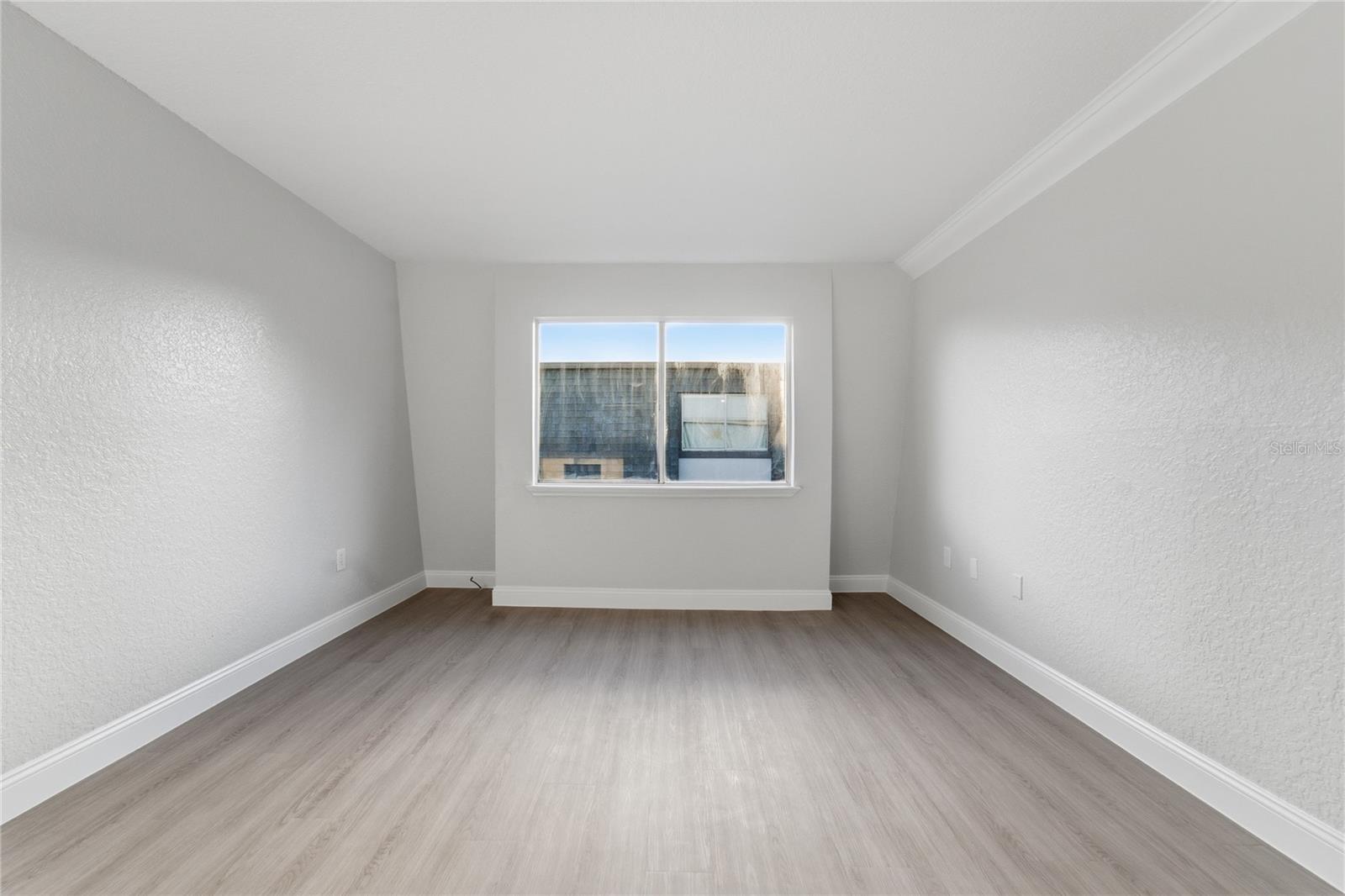 METRO/MICHIGAN PARK CONDO - Residential