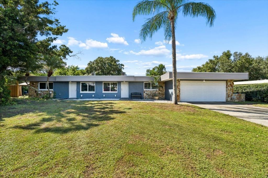 Photo of 3301 Sherwood Drive, Largo, FL 33771 (MLS # TB8558932)