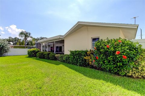 A home in LARGO