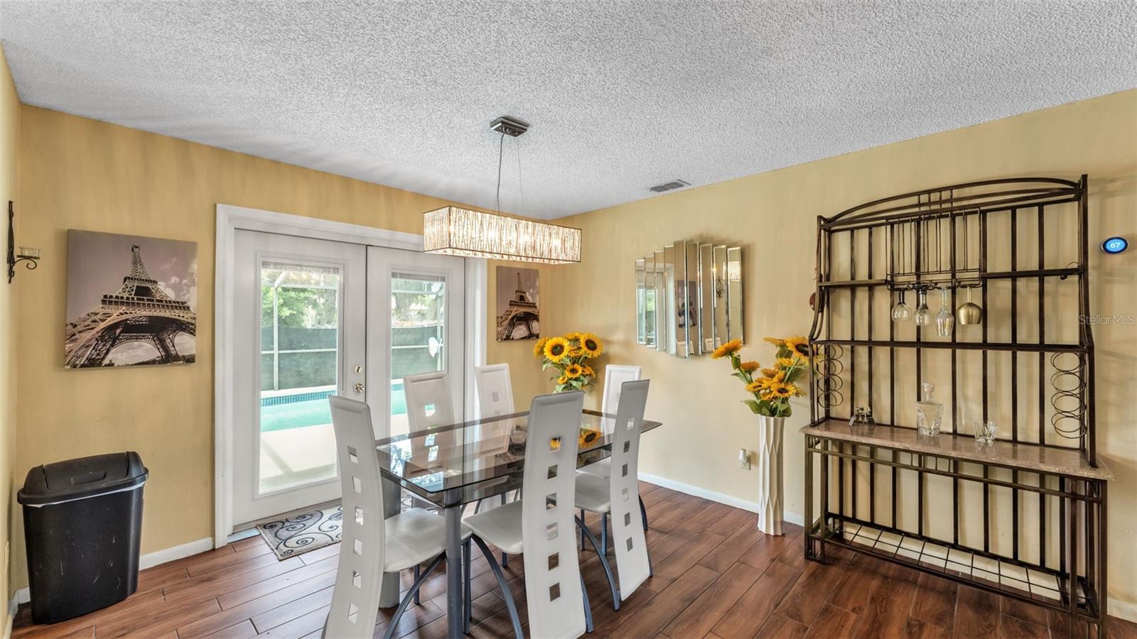 WALK IN WATER LAKE ESTATES PH 03 - Residential