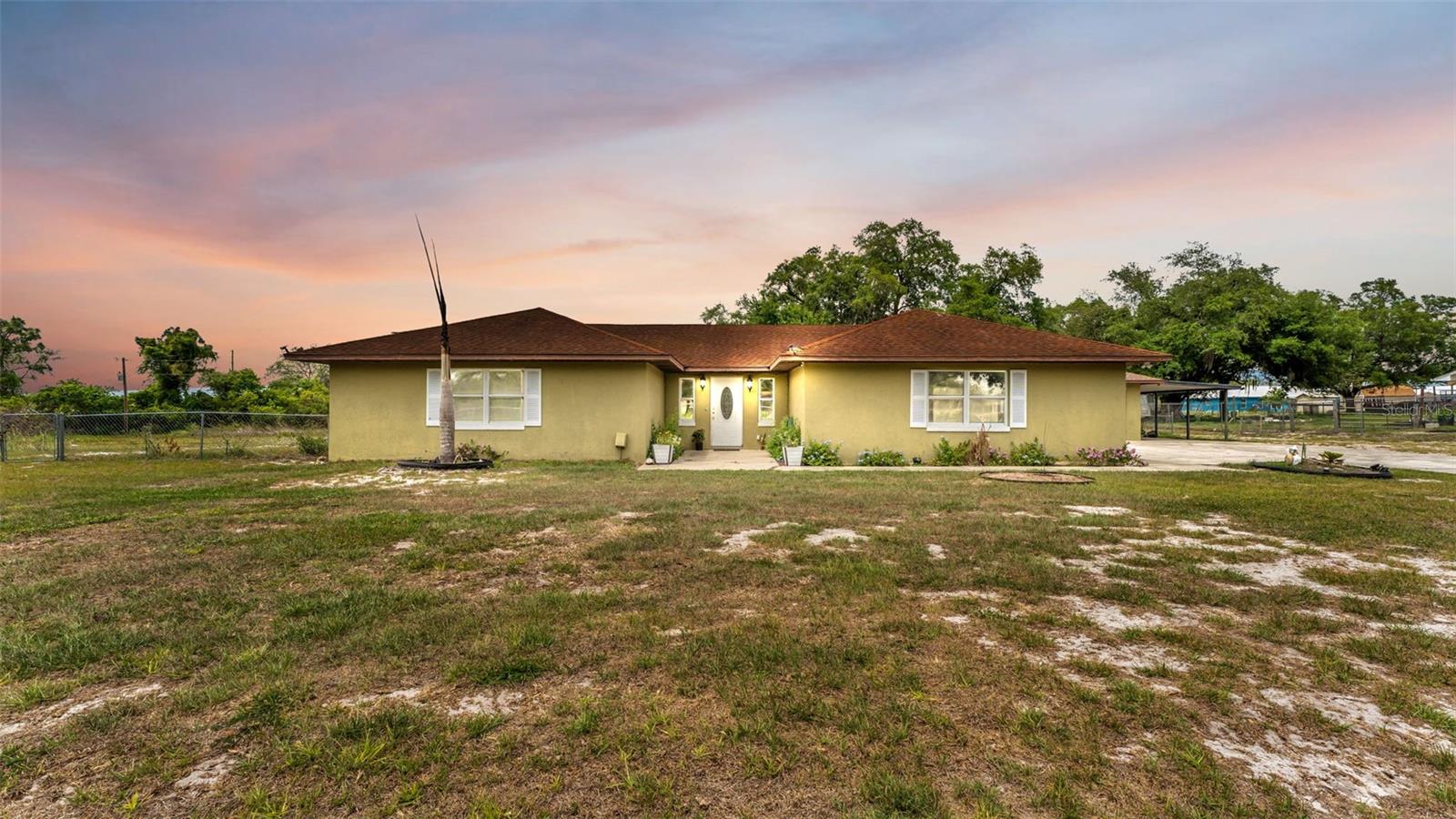 WALK IN WATER LAKE ESTATES PH 03 - Residential