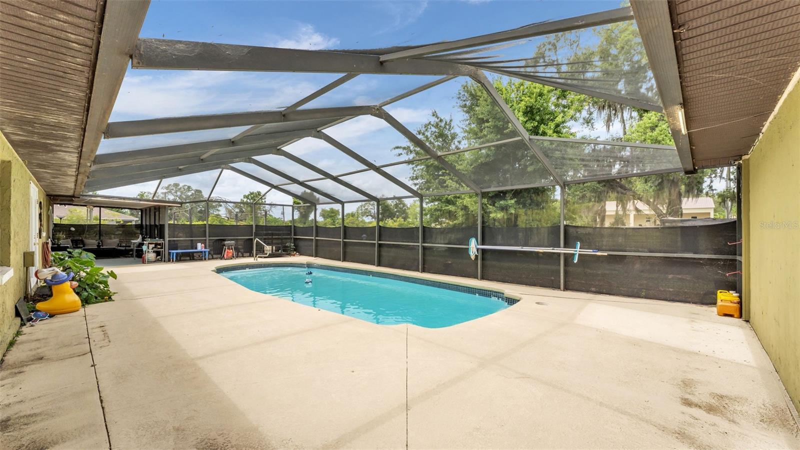 WALK IN WATER LAKE ESTATES PH 03 - Residential