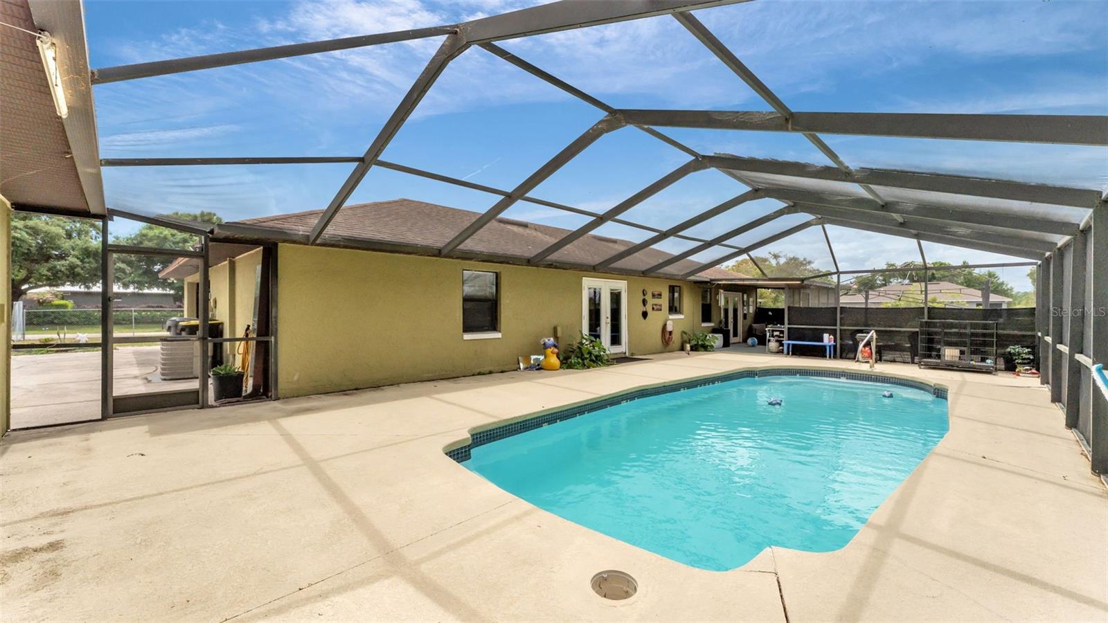 WALK IN WATER LAKE ESTATES PH 03 - Residential