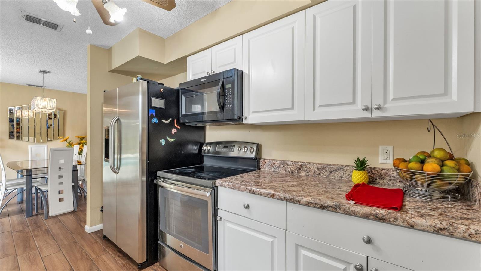 WALK IN WATER LAKE ESTATES PH 03 - Residential