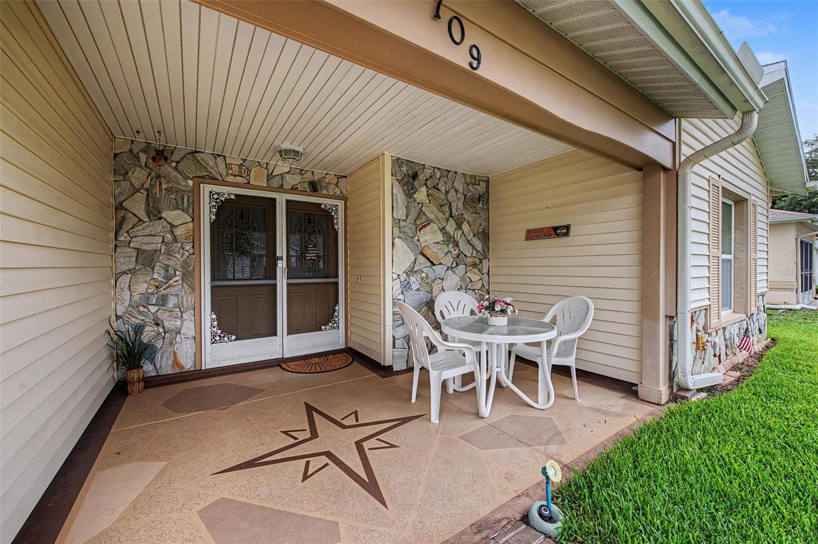 4709 PORTLAND MANOR DRIVE