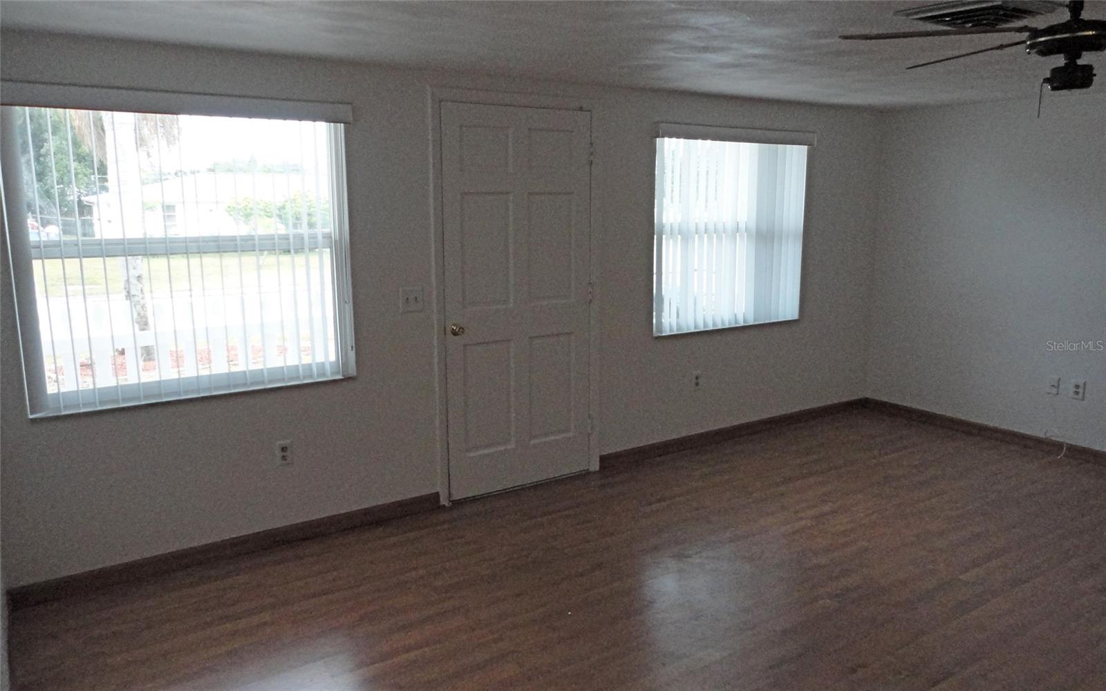 TABLEWOOD TERRANCE - Residential Lease