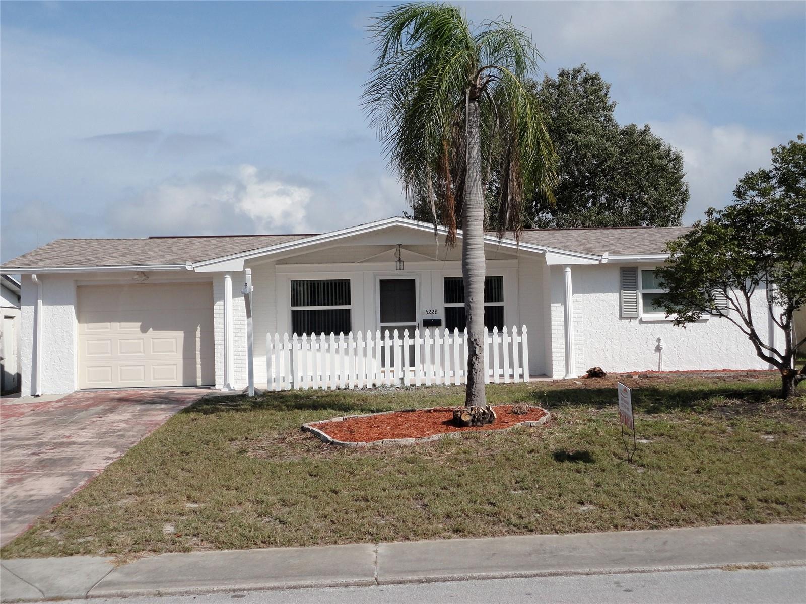 TABLEWOOD TERRANCE - Residential Lease