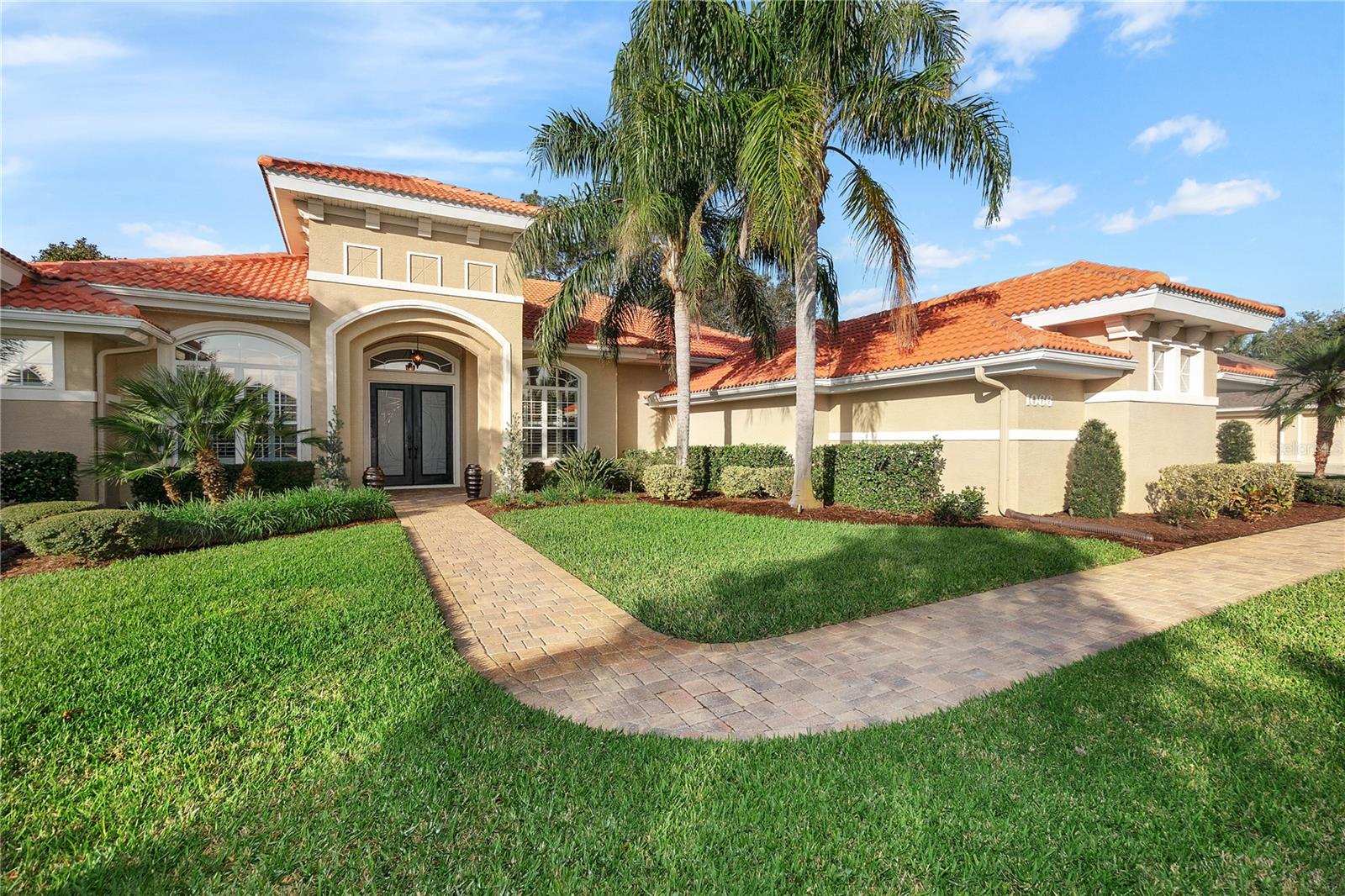 1066 HAMPSTEAD LANE