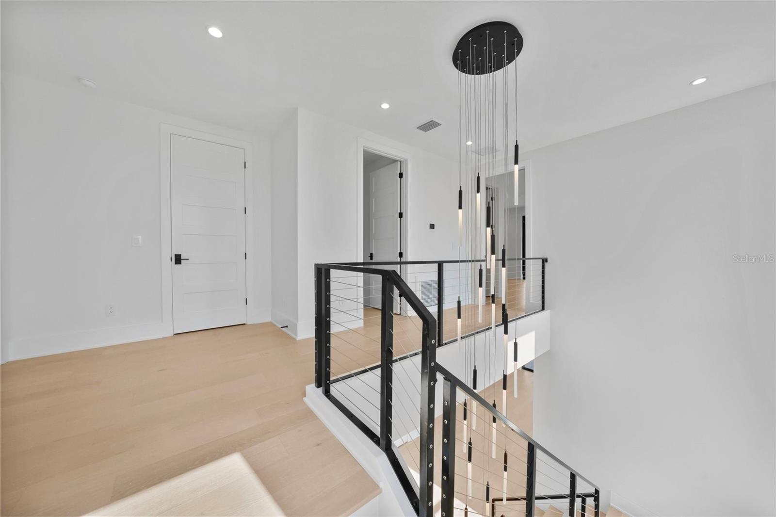 ROSS AT THE HEIGHTS TOWNHOMES - Residential
