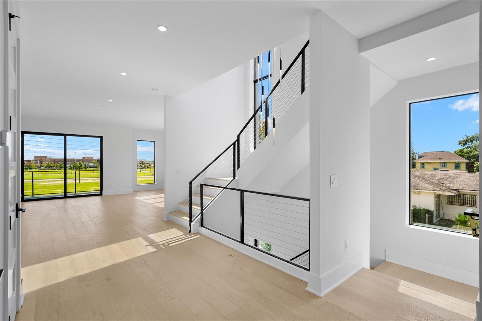 ROSS AT THE HEIGHTS TOWNHOMES - Residential