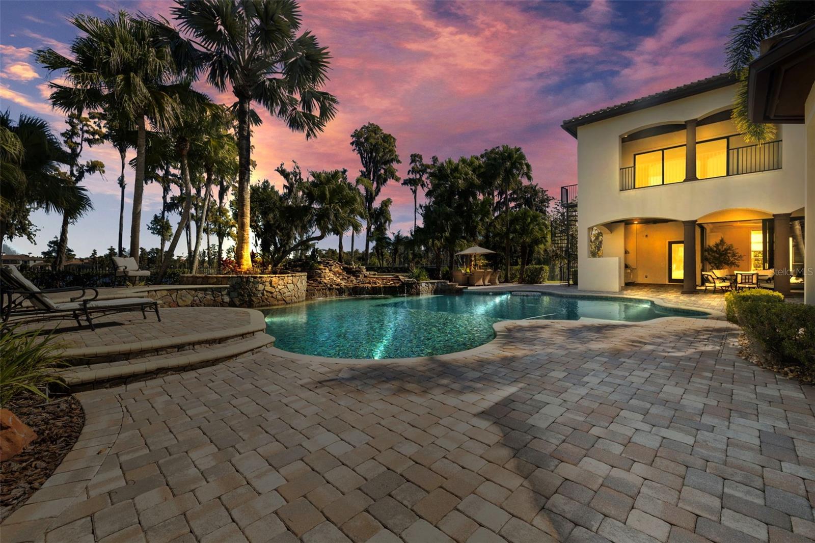 LADERA - Residential