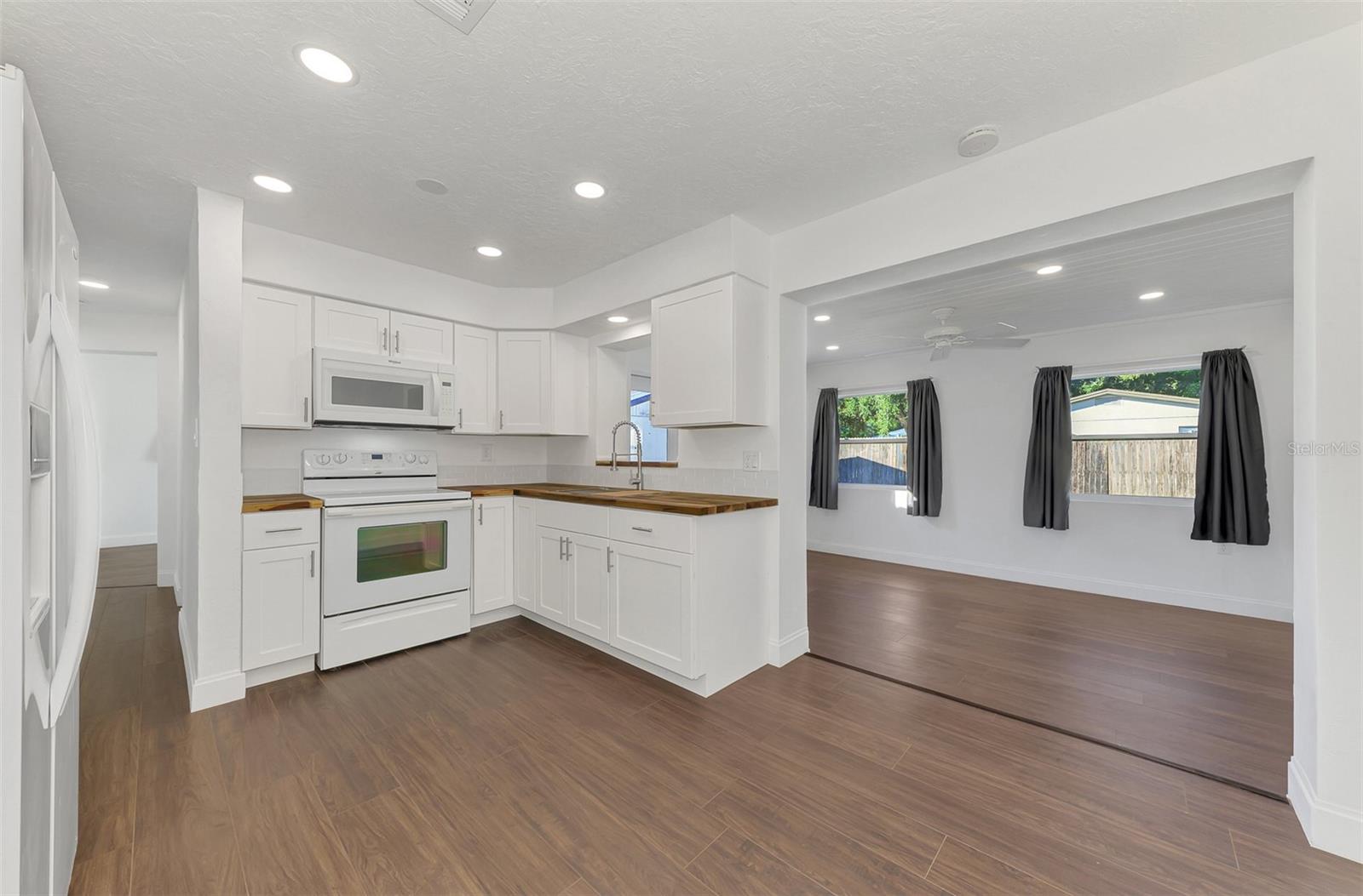 GOLF CLUB ESTATES - Residential