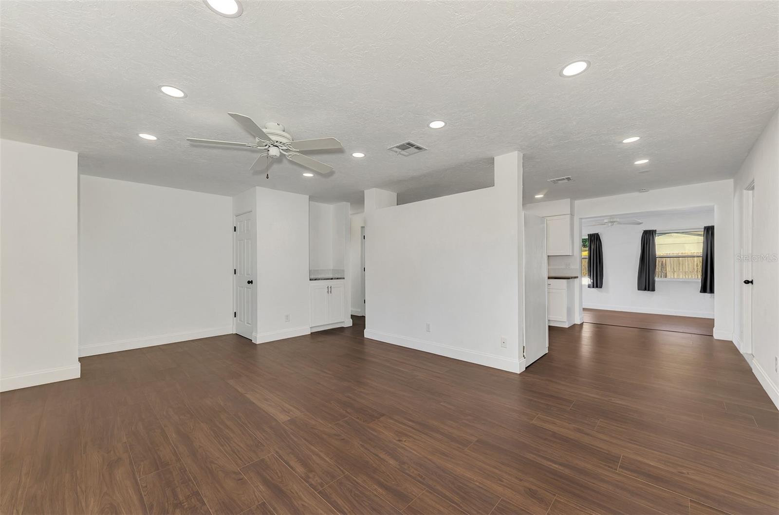 GOLF CLUB ESTATES - Residential