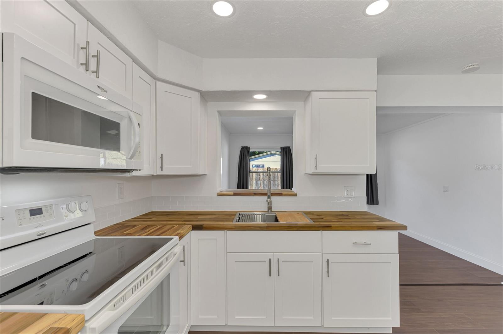 GOLF CLUB ESTATES - Residential