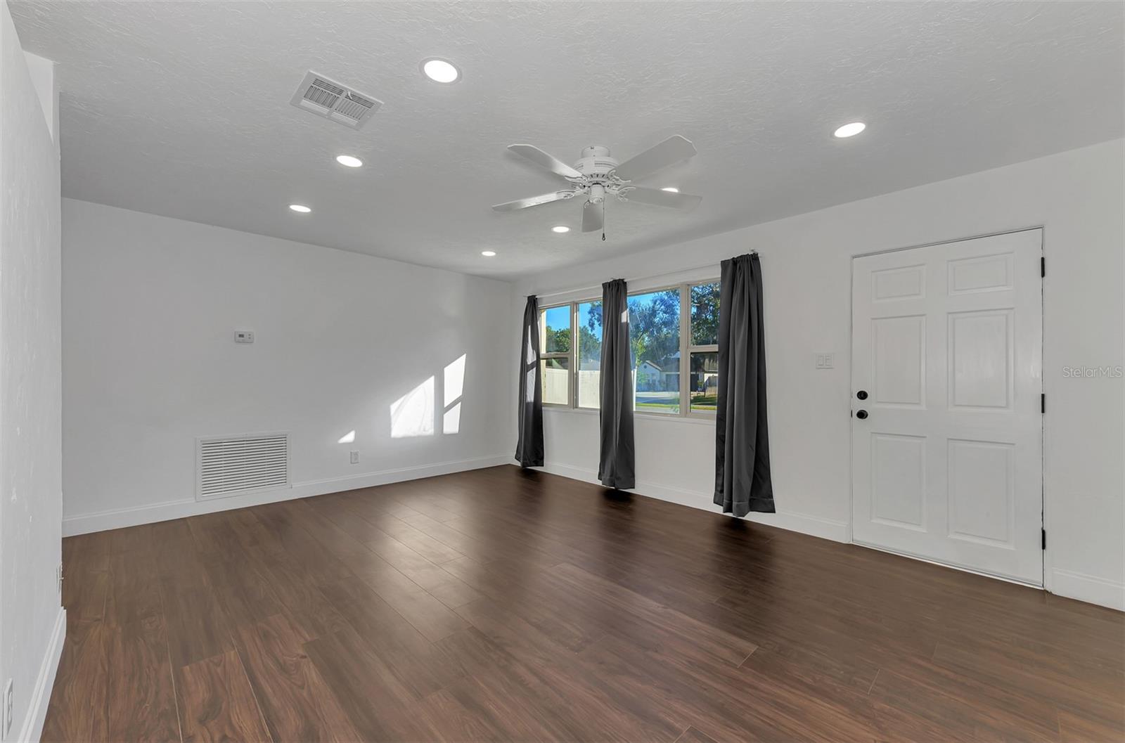 GOLF CLUB ESTATES - Residential