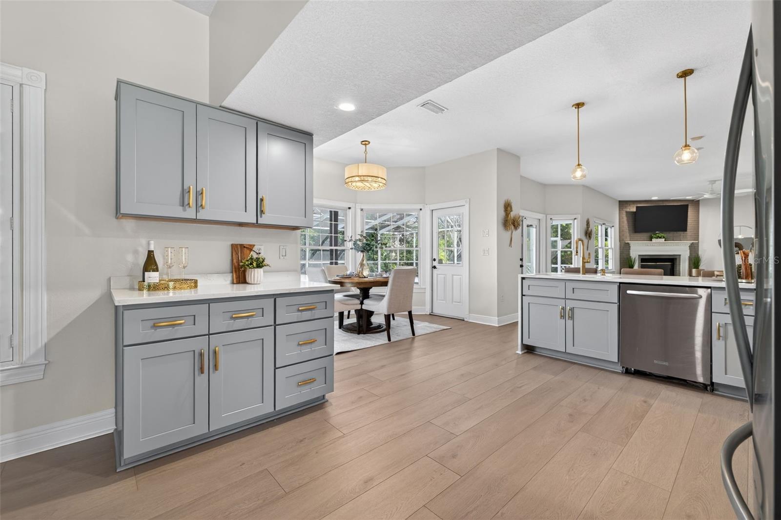 PINELLAS FARMS - Residential