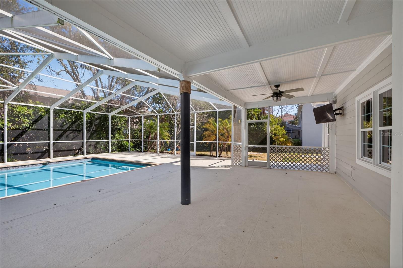 PINELLAS FARMS - Residential