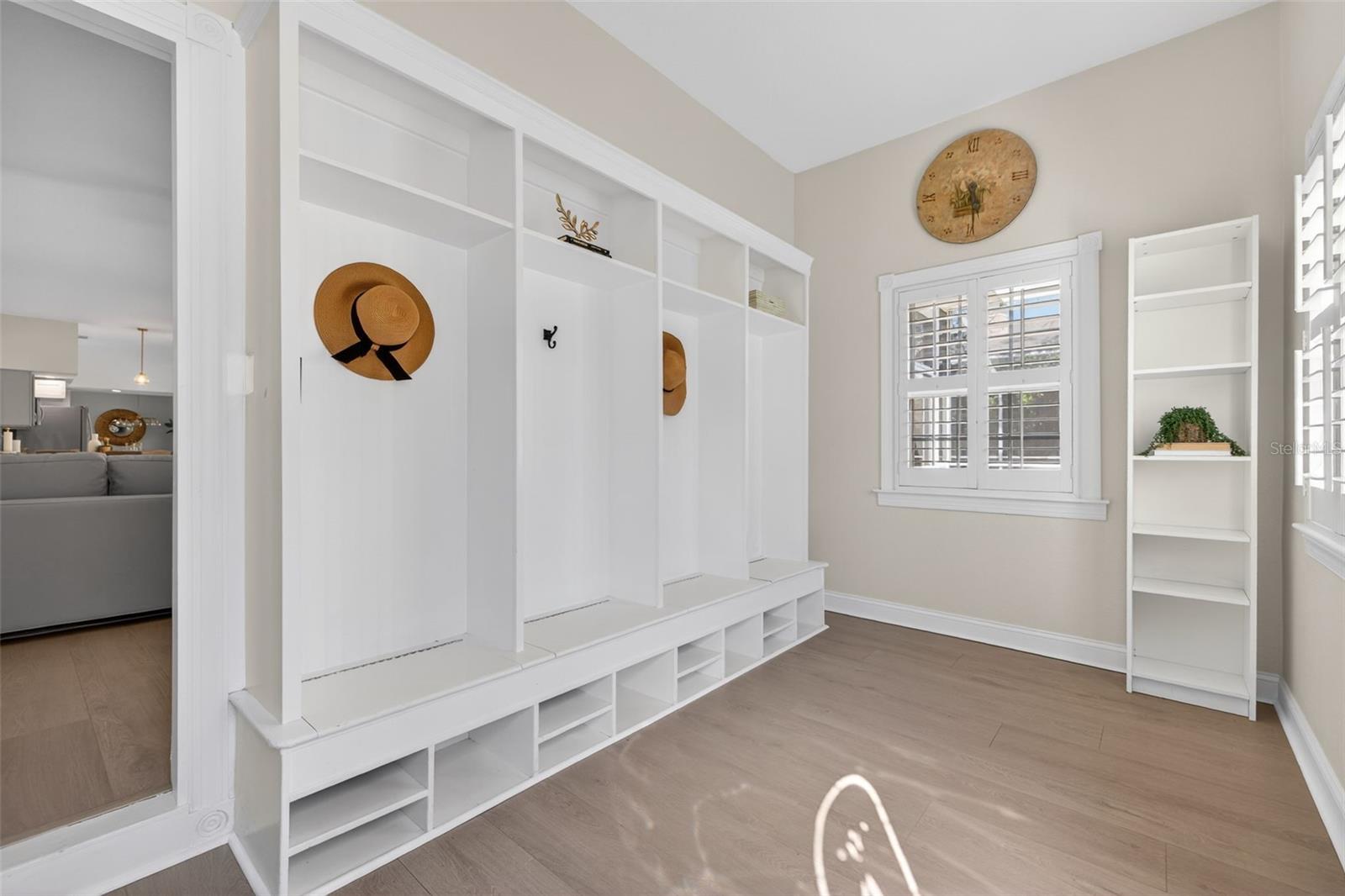 PINELLAS FARMS - Residential