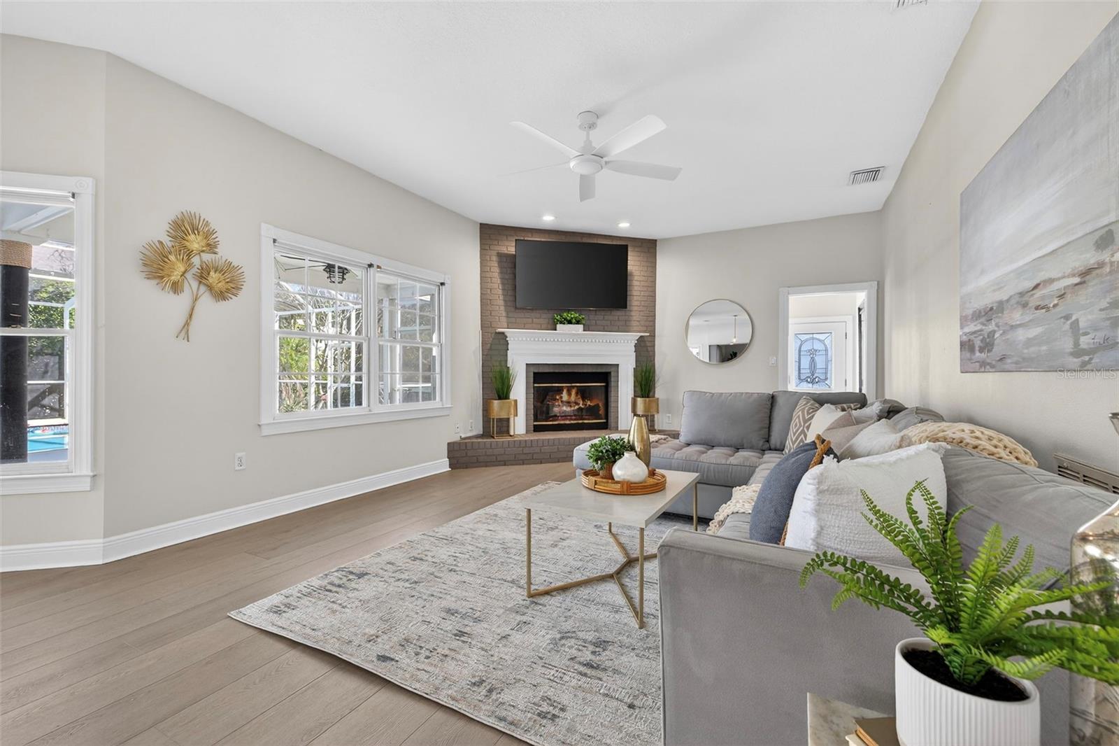 PINELLAS FARMS - Residential