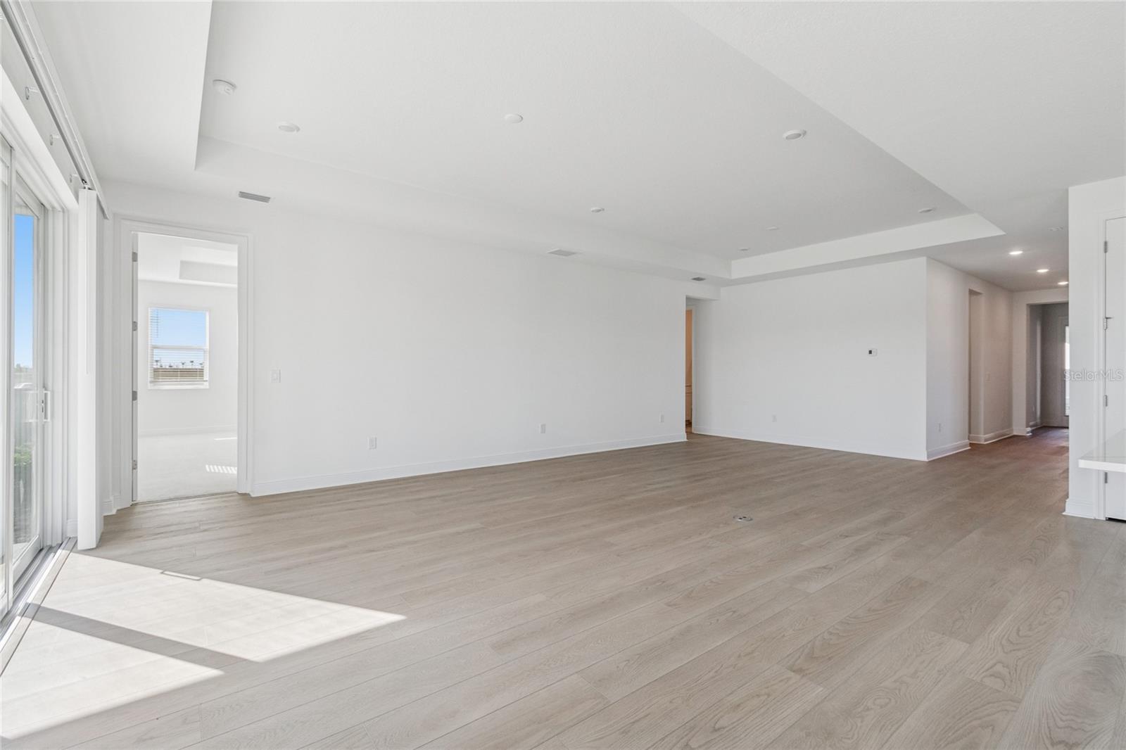 HAWKSTONE - Residential