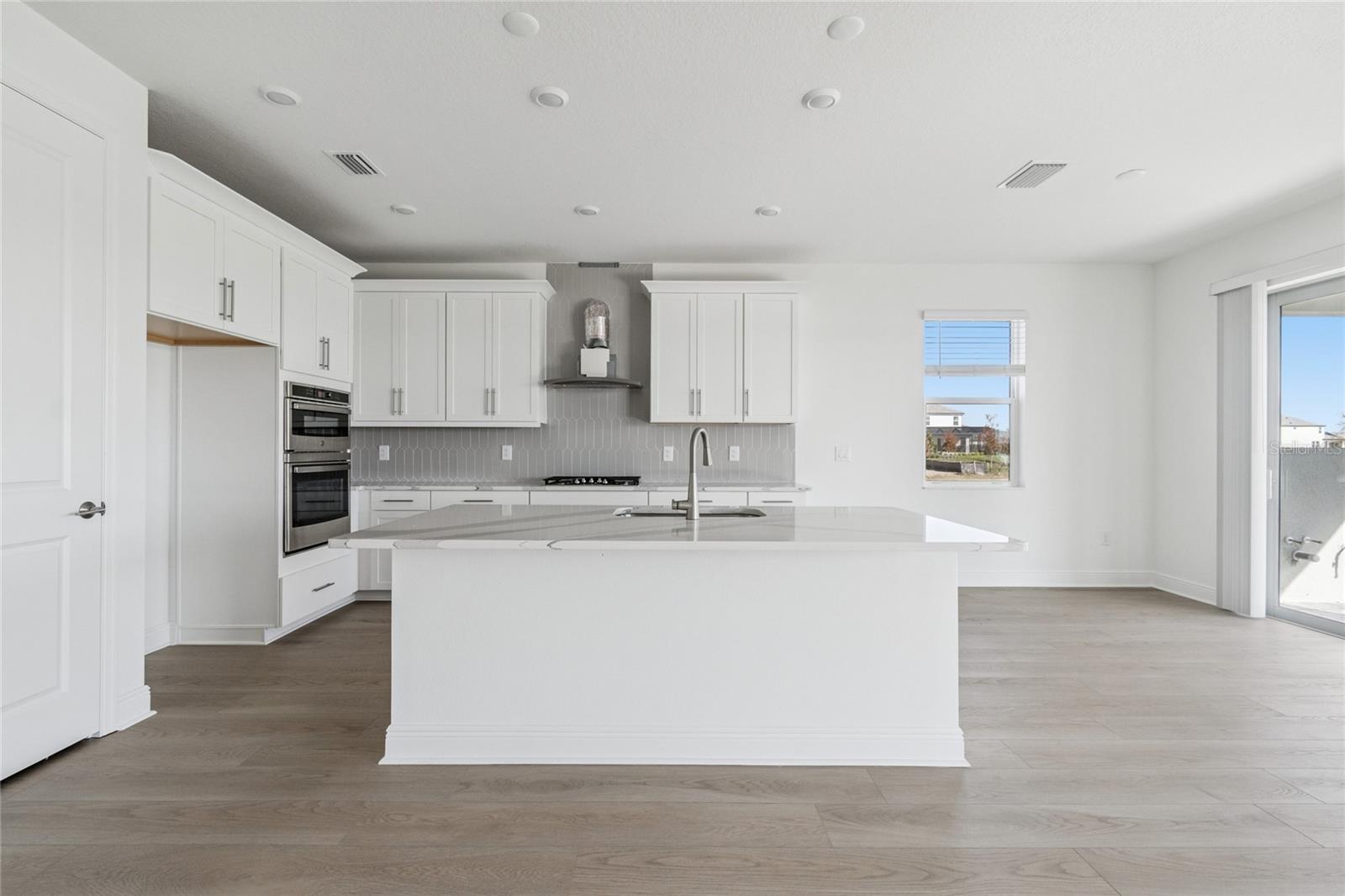 HAWKSTONE - Residential