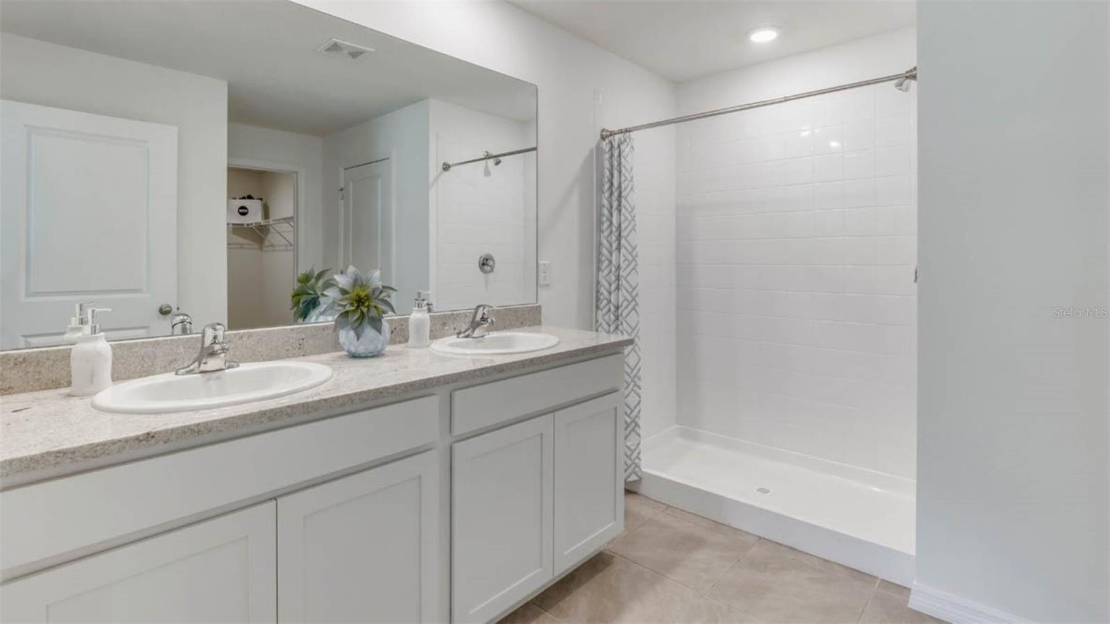 Photo 4 of 15 of 1464 ORCHARDGRASS CIRCLE house