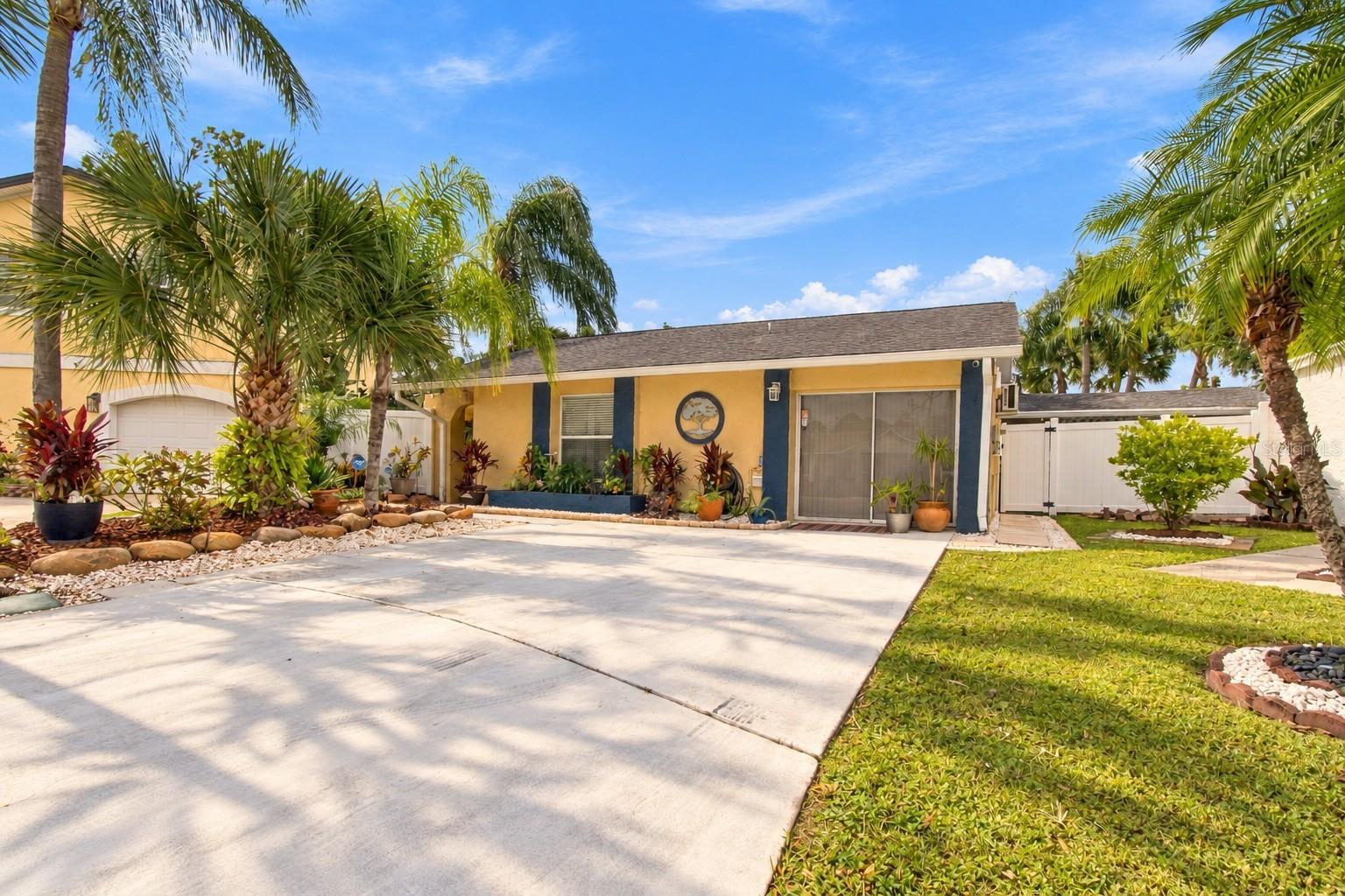 5110 CRESTMORE COURT