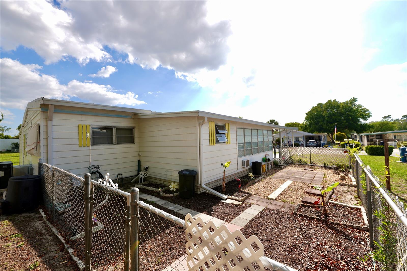 BROOKRIDGE COMM - Residential