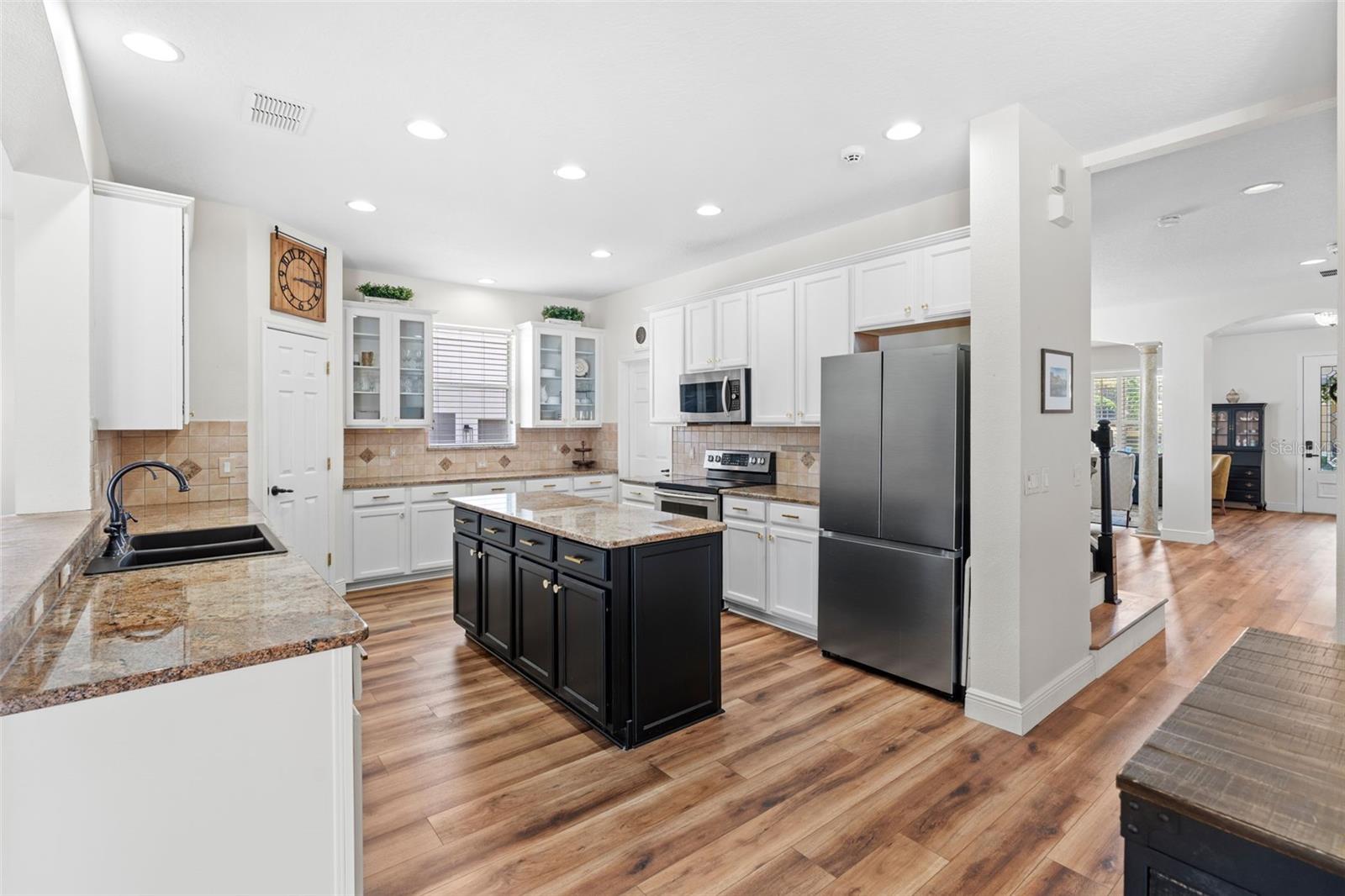 AVERY PARK - Residential