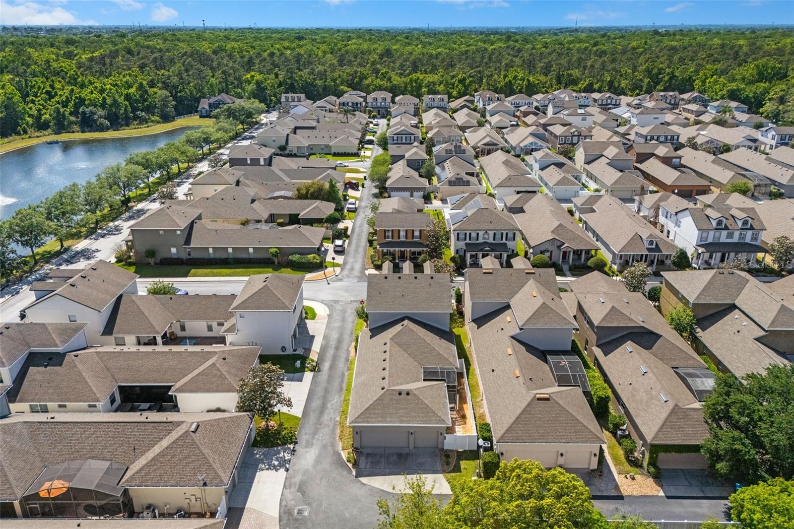 AVERY PARK - Residential