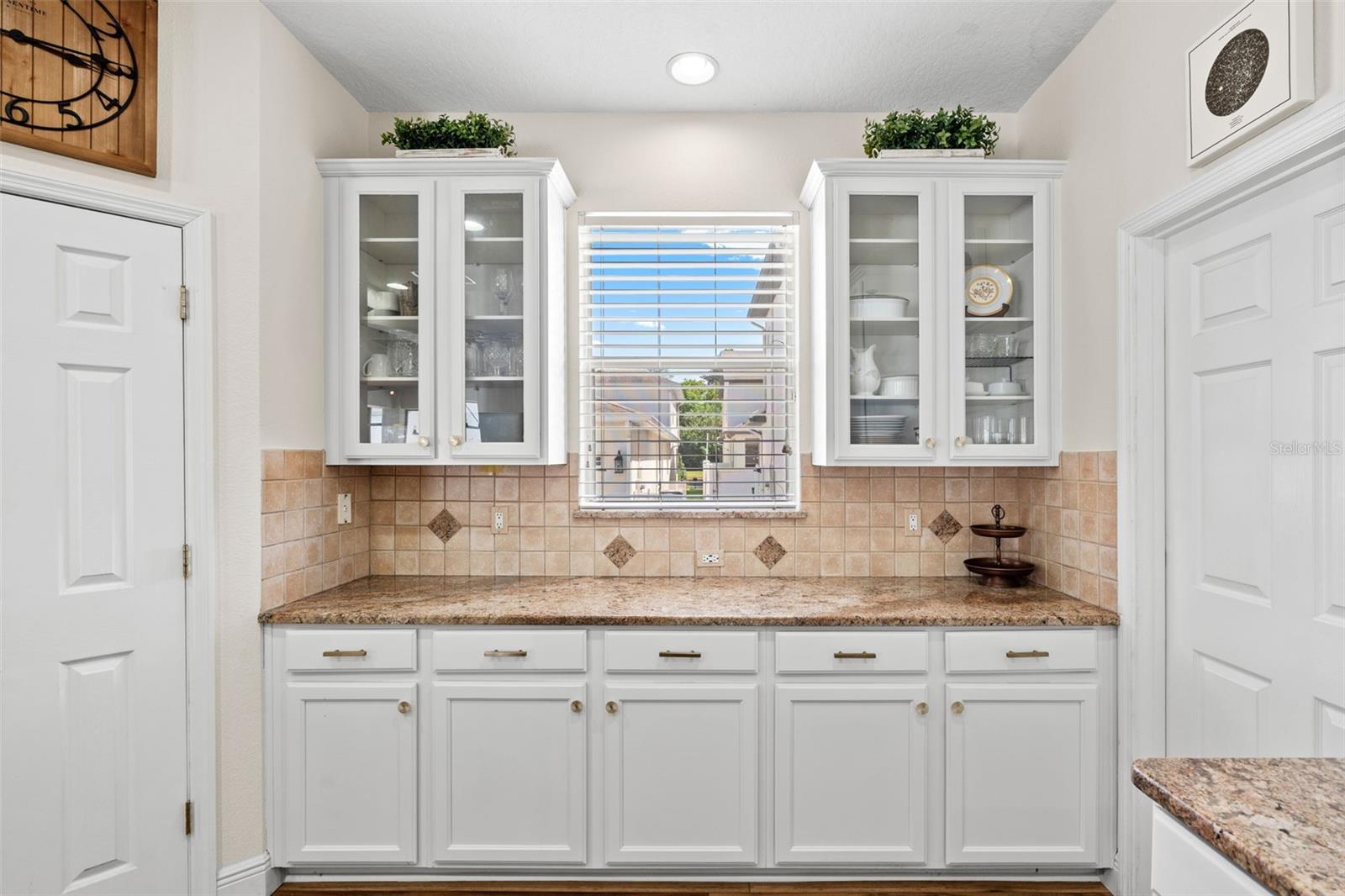 AVERY PARK - Residential