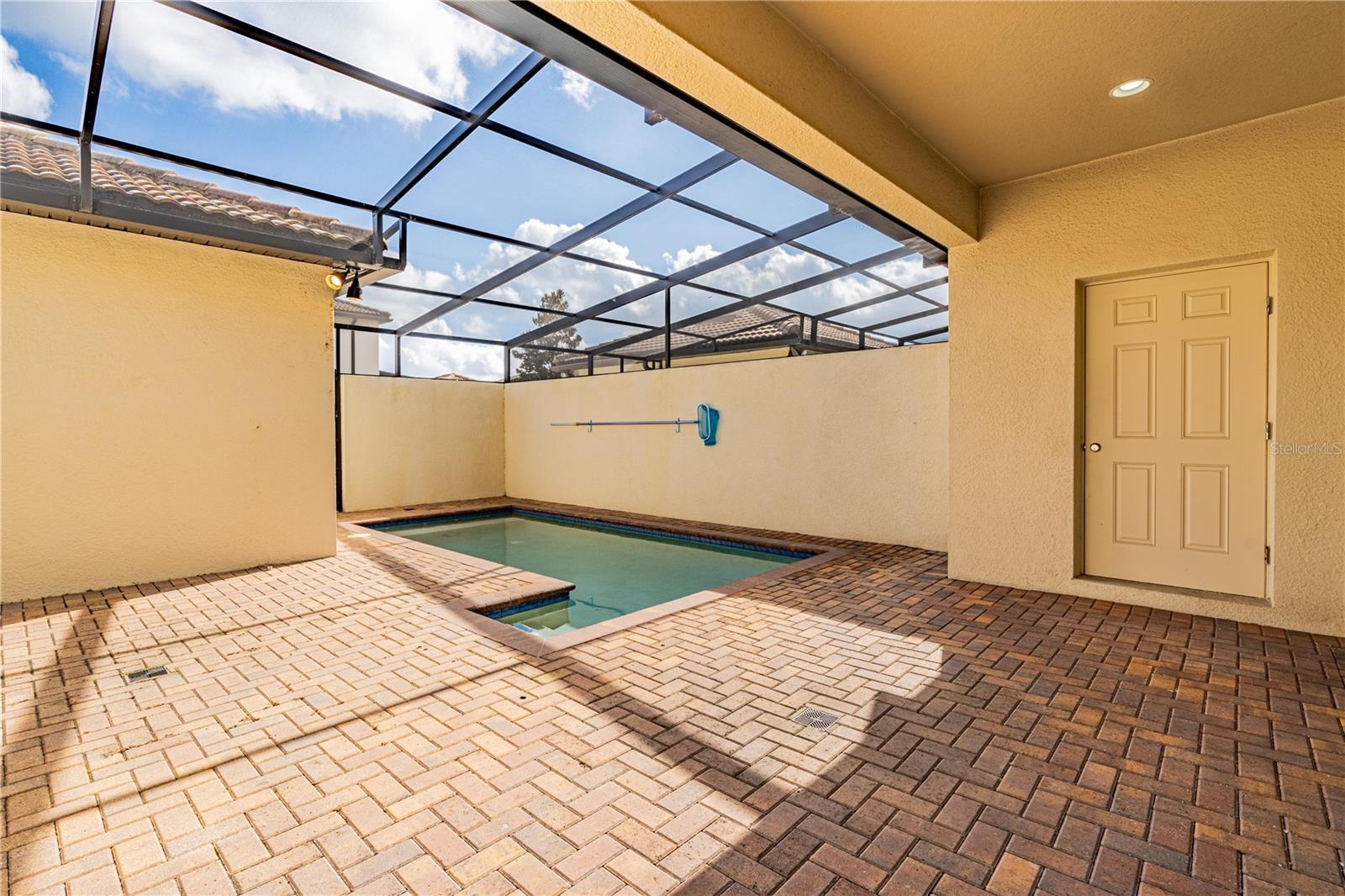 WINDSOR AT WESTSIDE PH 1 - Residential