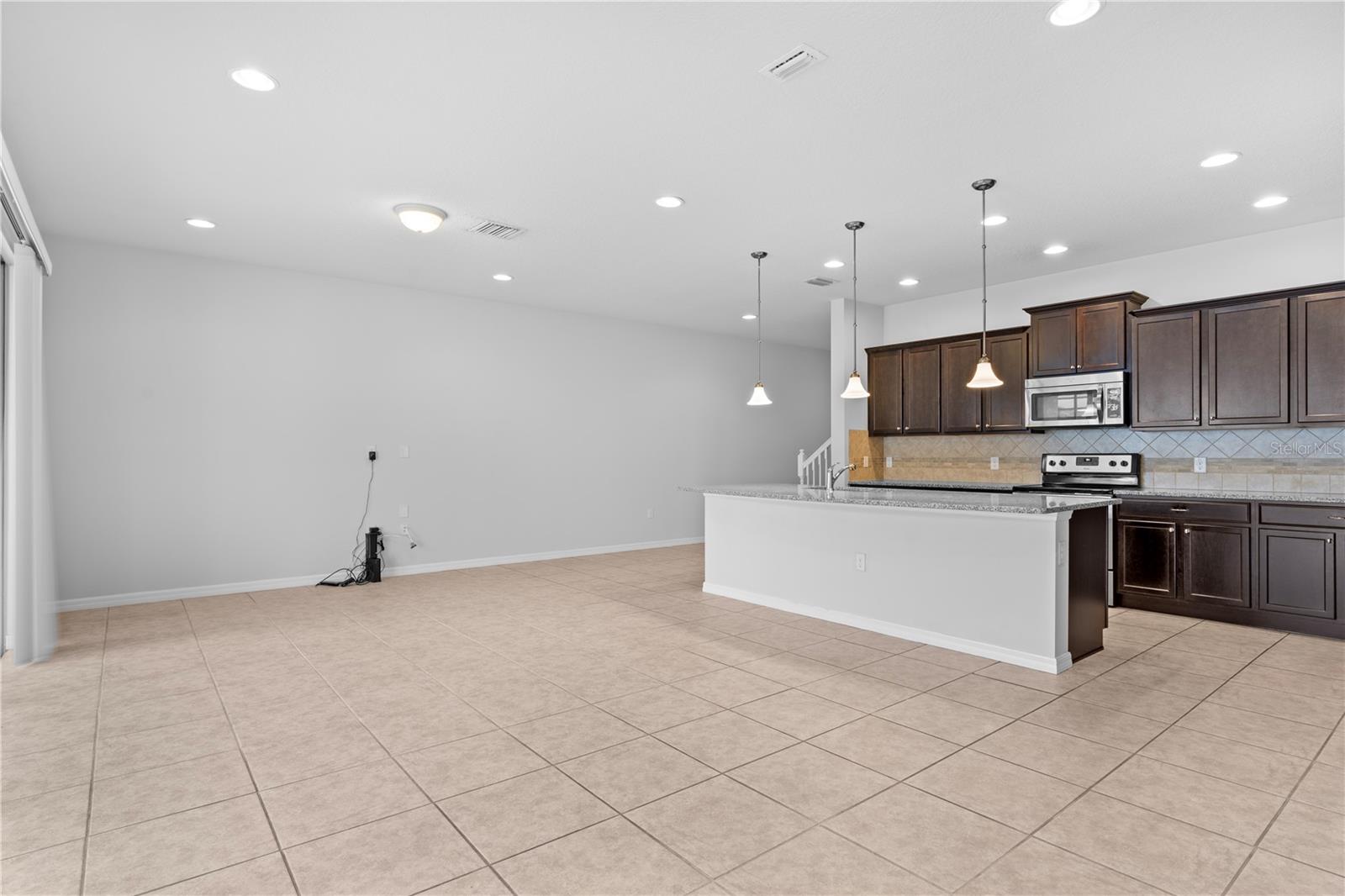 WINDSOR AT WESTSIDE PH 1 - Residential