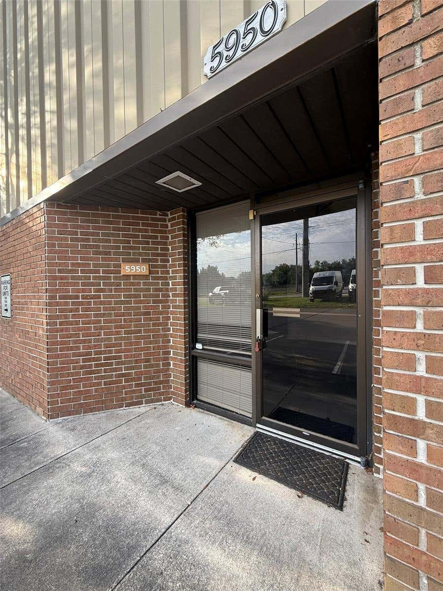 Photo of 5950 SW 1st Lane, Ocala, FL 34474 (MLS # OM727392)