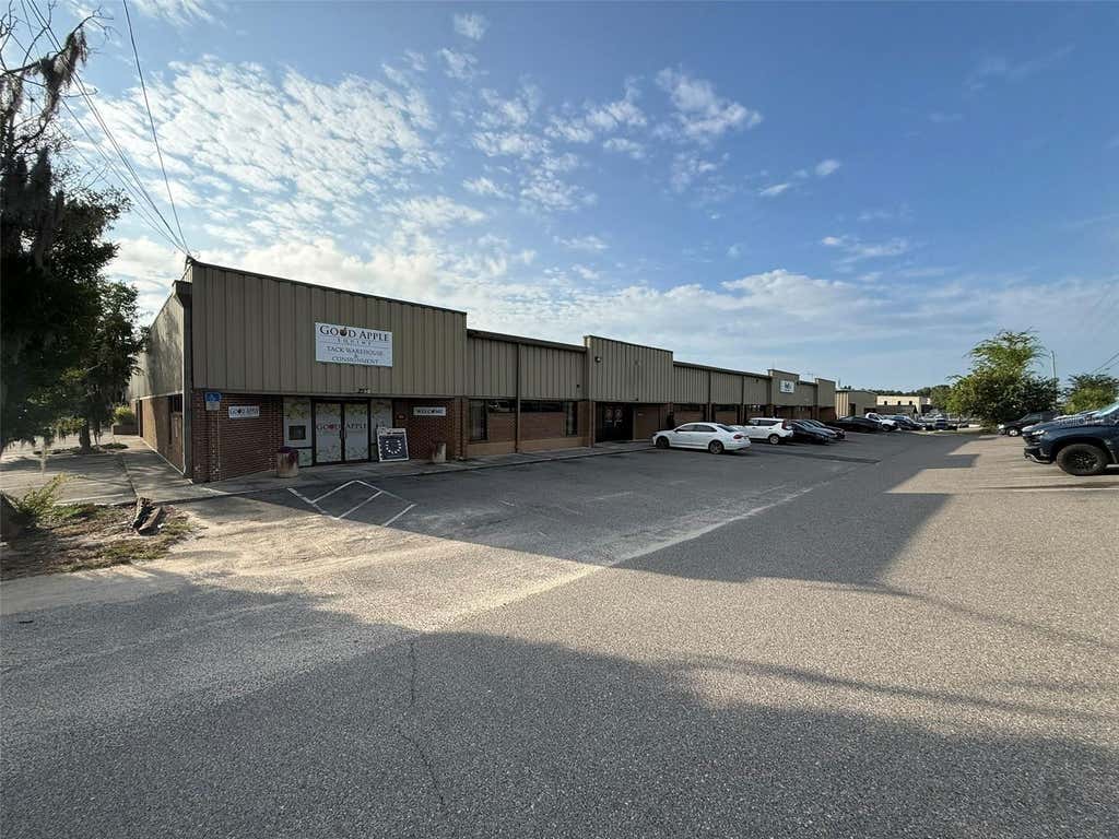 Photo of 5950 SW 1st Lane, Ocala, FL 34474 (MLS # OM727392)