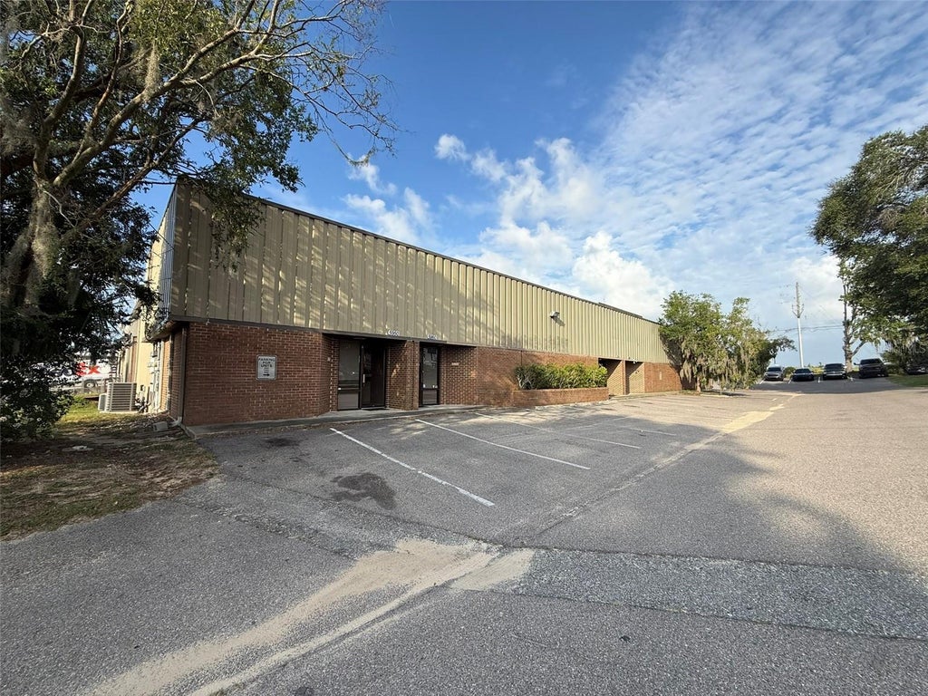 Photo of 5950 SW 1st Lane, Ocala, FL 34474 (MLS # OM727392)
