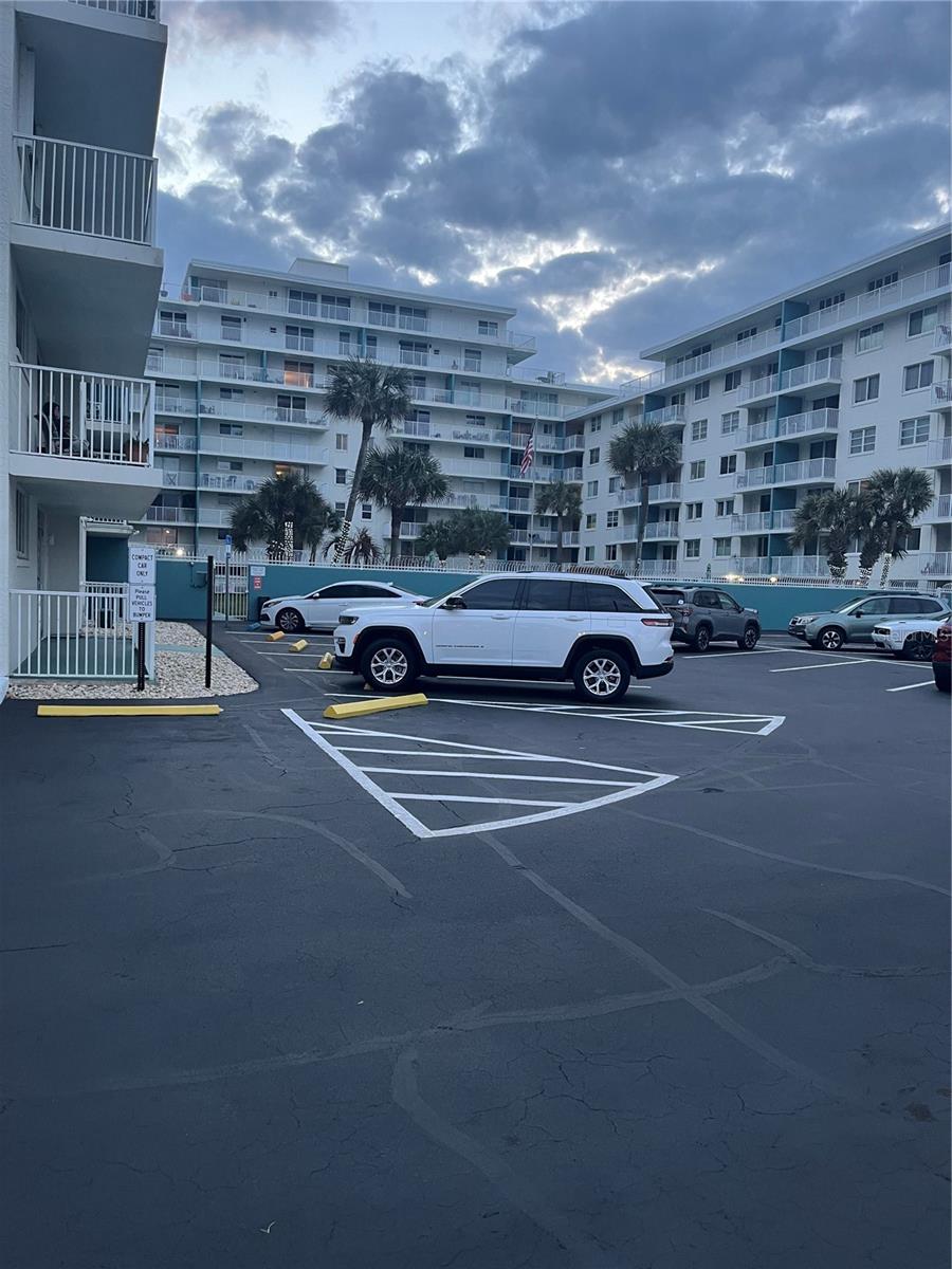 BELLAIR CONDO APTS - Residential