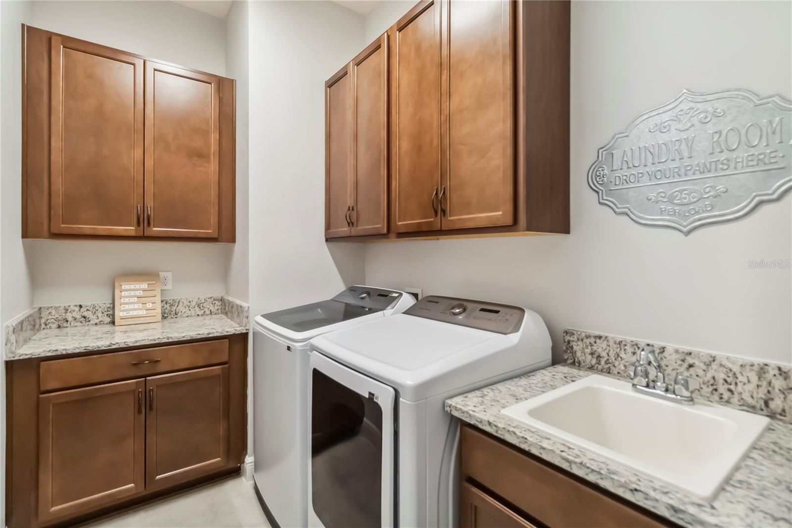 TWIN LAKES PH 2C - Residential Lease