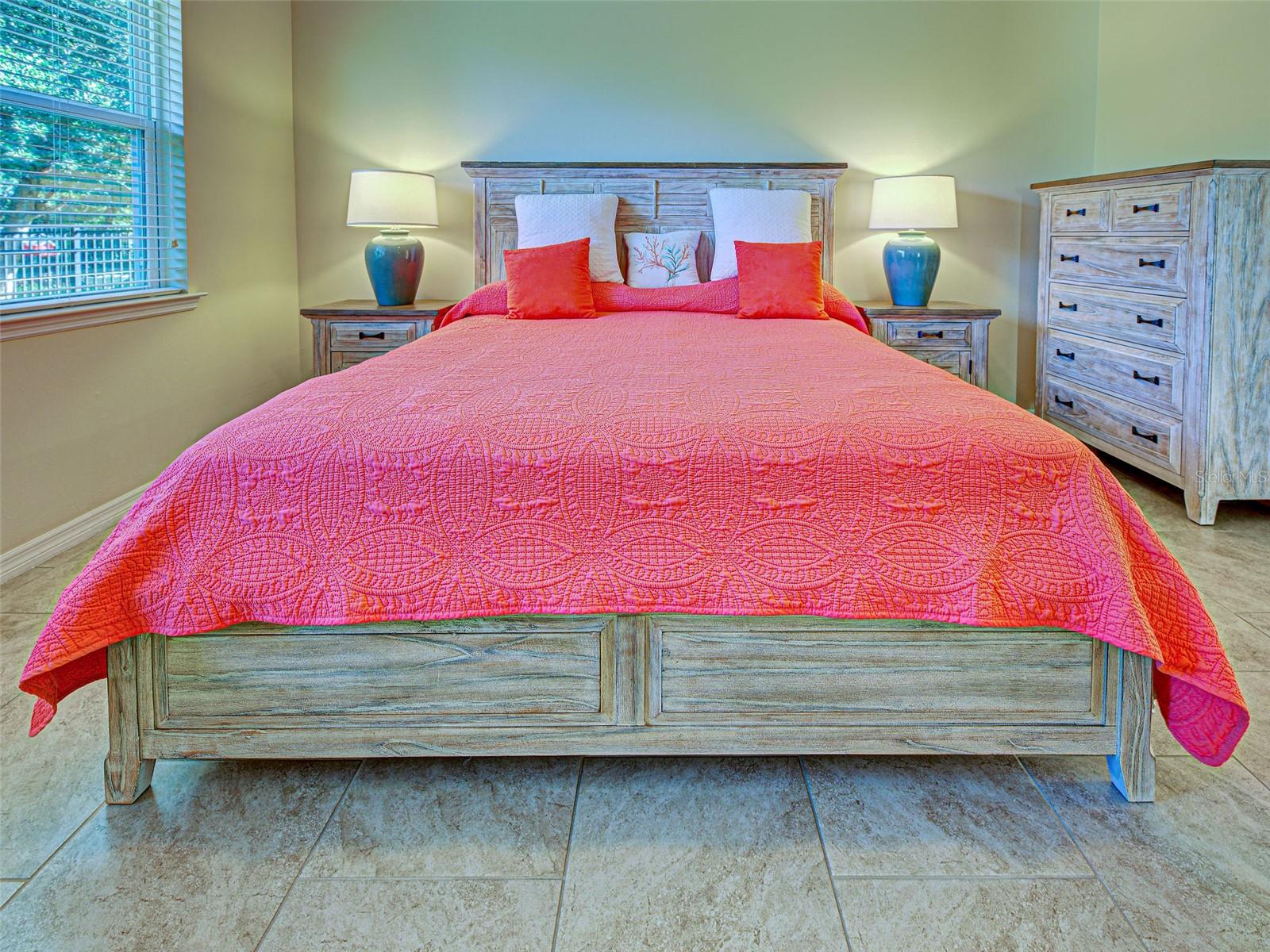 CARIBBEAN VILLAGE - Residential