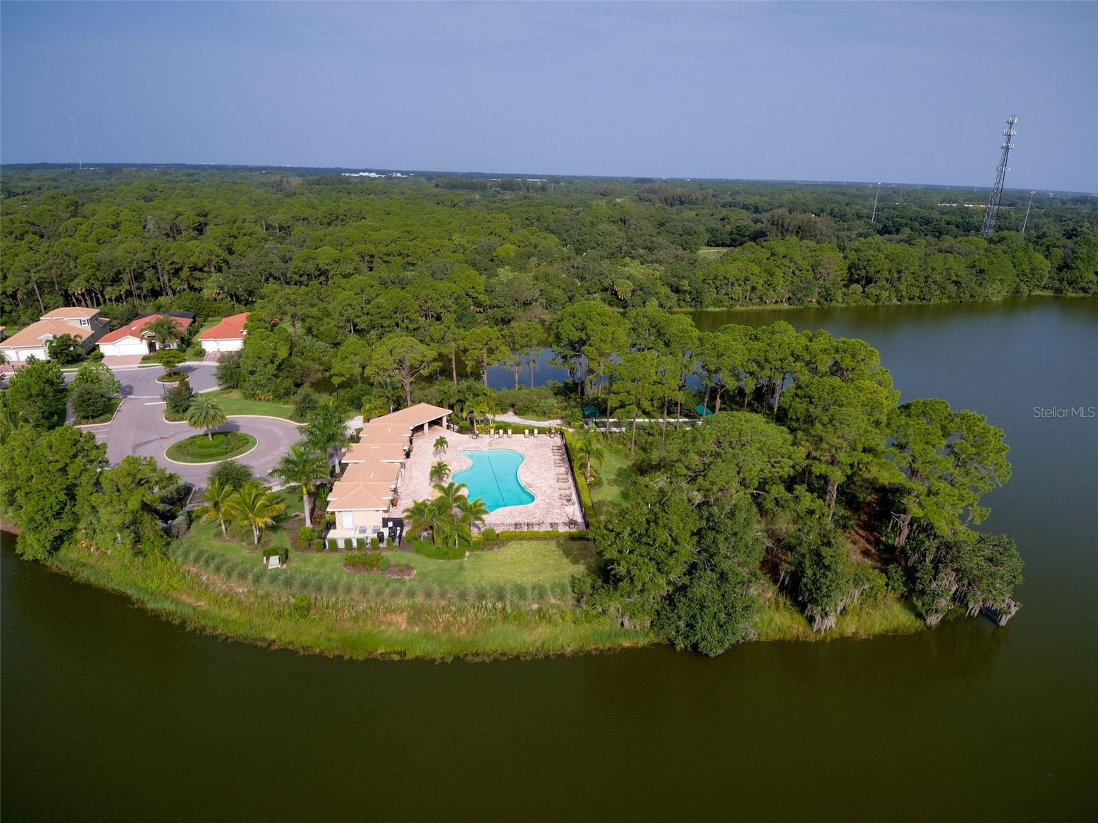 CARIBBEAN VILLAGE - Residential